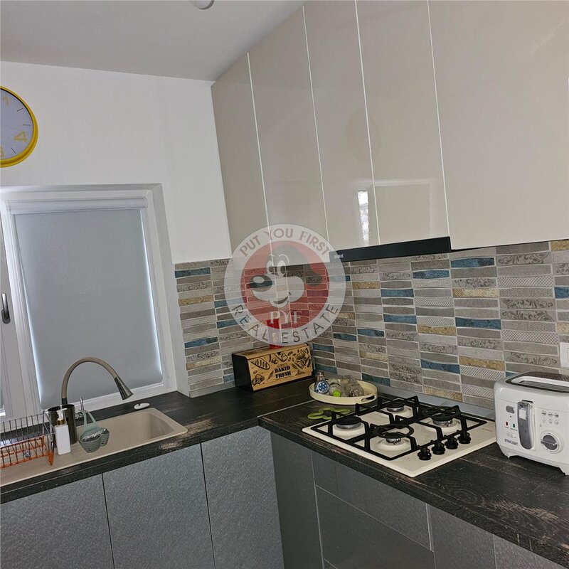 Titan | Vila P 1 P | Curte | 131mp | B12507